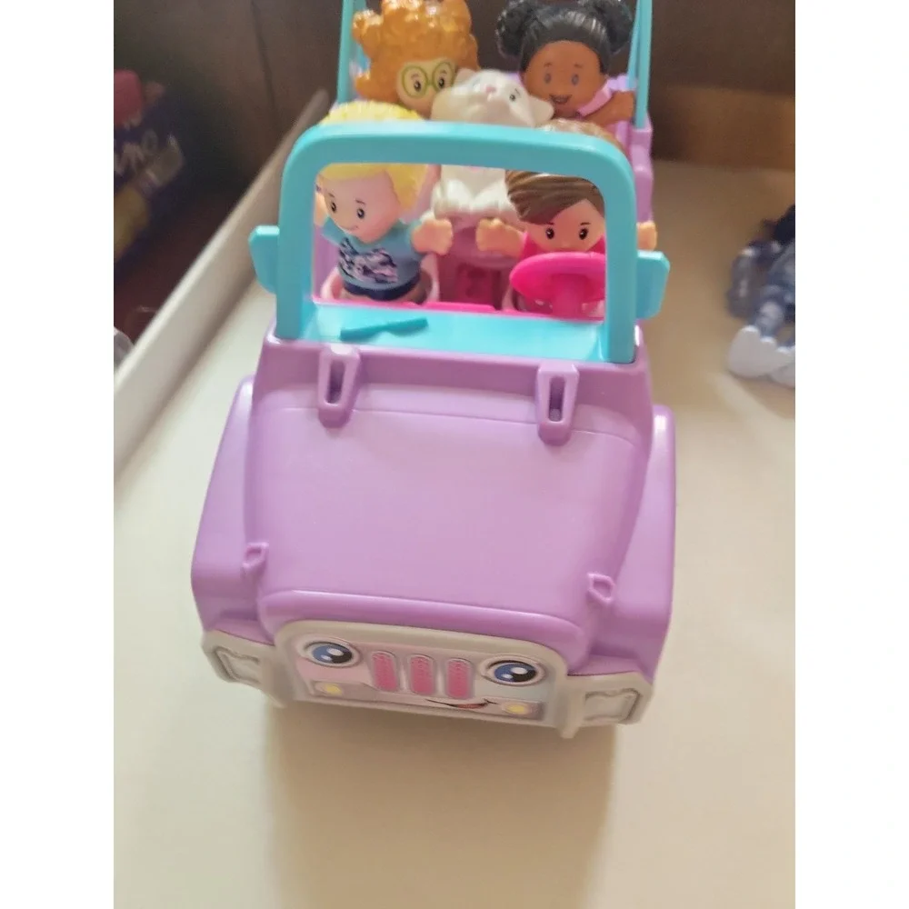 Fisher-Price Little People Barbie Beach Cruiser With some Figures Works